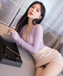 谢小蒽(幼幼)《紫色情趣服》原版写真 [101P-1.52G]