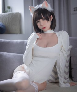 西园寺南歌写真 - 白猫白色连体衣 [30P-121MB]