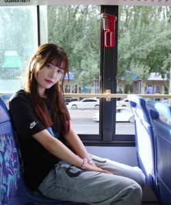 [织梦映像] No.001 城市公交-开往幸福的列车 [100P+1V-2.76G]